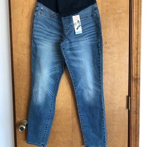 NWT Maternity Jeans